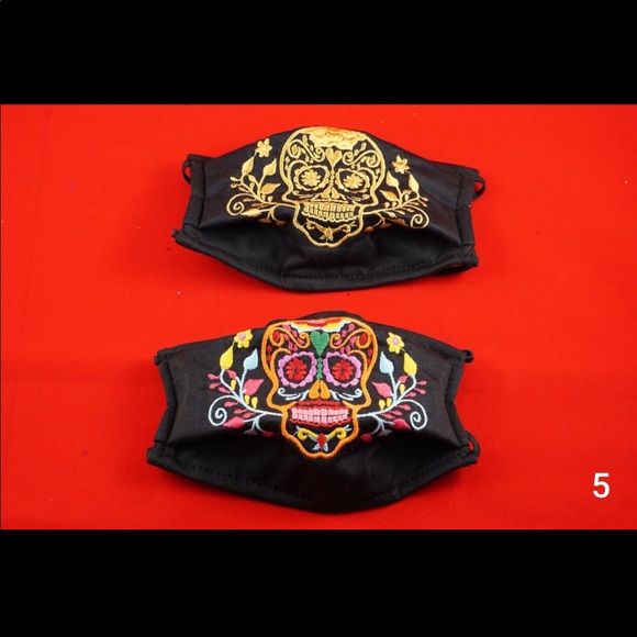 Mask - Picture 5 of 9